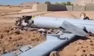 Iran đăng hình UAV tối tân Israel bị bắn rơi Iran đăng hình UAV tối tân Israel bị bắn rơi